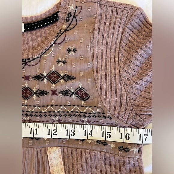 Jolt Women’s Boho Embroidered Long Sleeve Mauve Peasant Top | Size XS - Picture 9 of 9